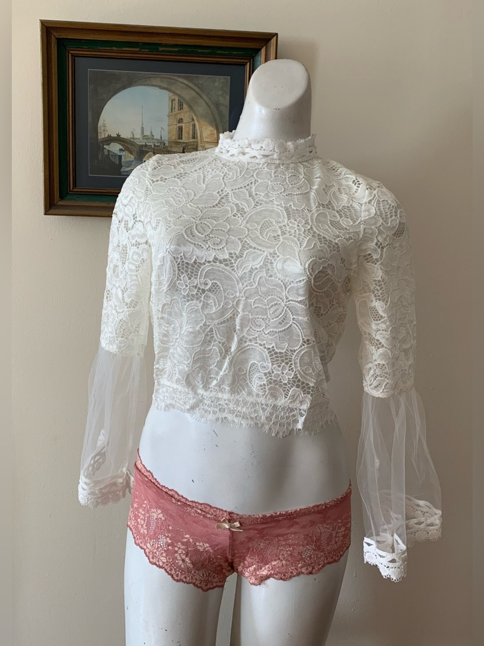 White Lace Sheer Bell Sleeves Crop Top
Blouse